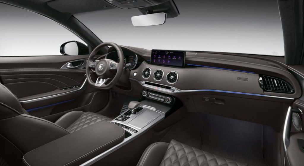 New Driver Features inside the 2022 Kia Stinger
