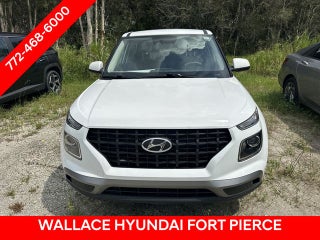 2022 Hyundai Venue SE