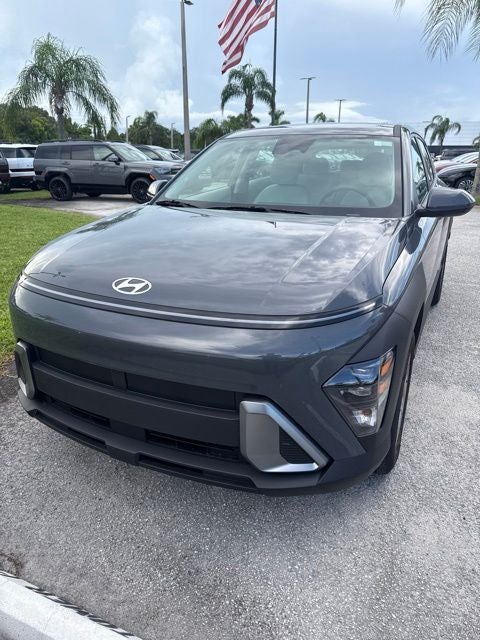 2025 Hyundai Kona SE