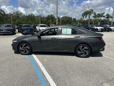 2025 Hyundai Elantra SEL Convenience