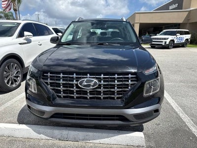 2022 Hyundai Venue SEL