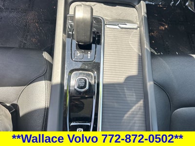 2024 Volvo S60 B5 Core Dark Theme