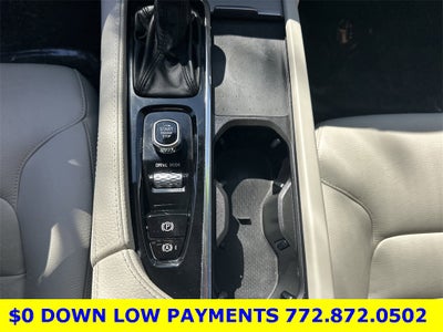 2021 Volvo XC90 T5 Momentum