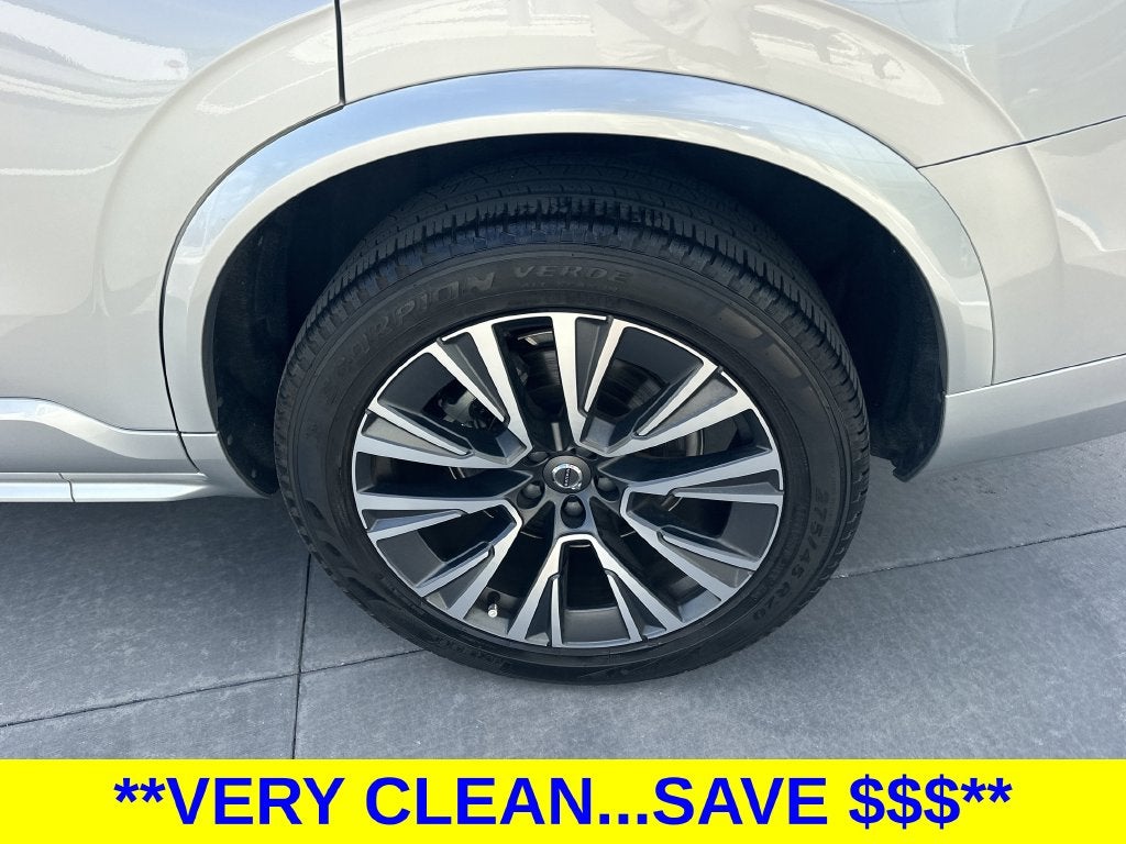 2022 Volvo XC90 T5 Momentum