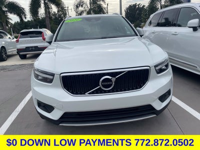 2021 Volvo XC40 Momentum