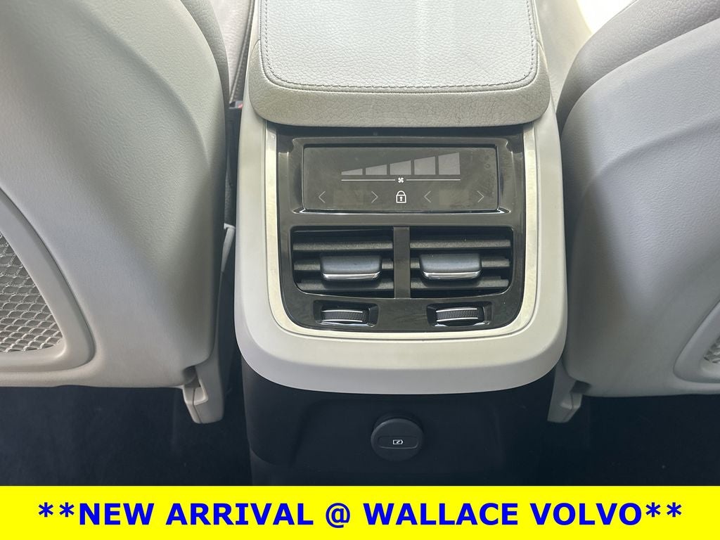 2022 Volvo XC90 Recharge Plug-In Hybrid T8 Inscription Expression Extended Range 6P