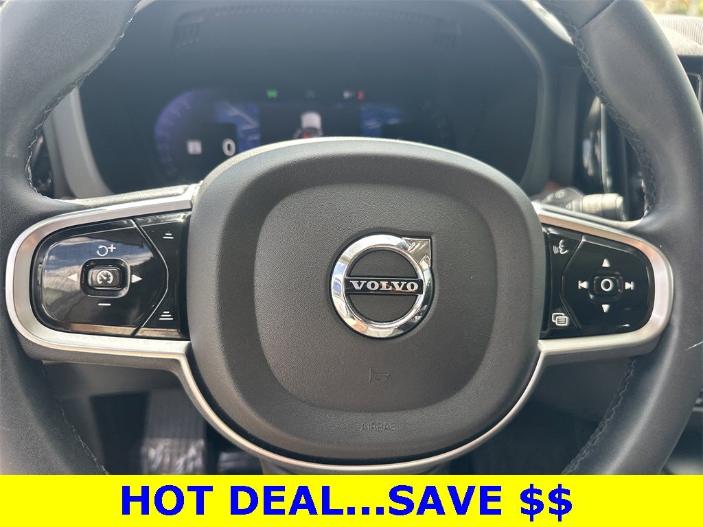 2023 Volvo XC60 B5 Plus Bright Theme