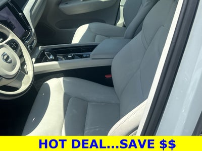 2024 Volvo XC60 B5 Plus Dark Theme
