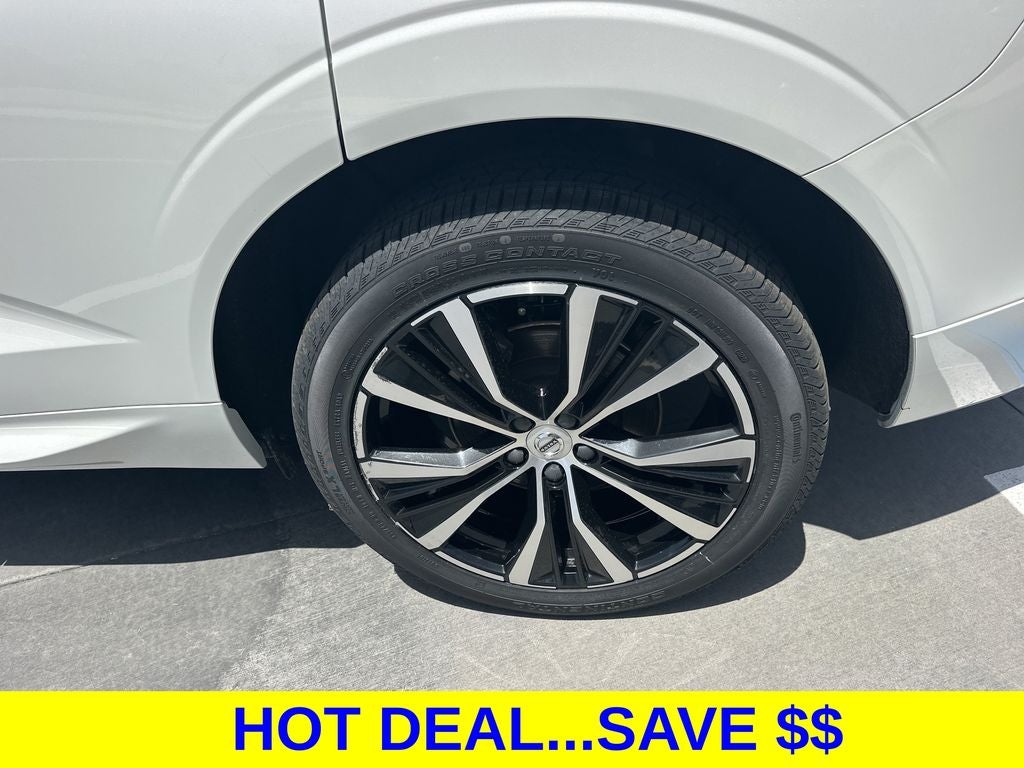 2024 Volvo XC60 B5 Plus Dark Theme