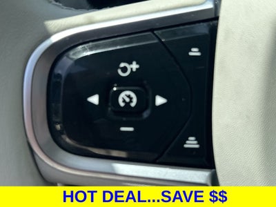 2024 Volvo XC60 B5 Plus Dark Theme