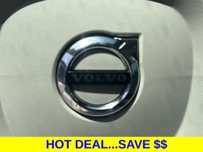 2024 Volvo XC60 B5 Plus Dark Theme