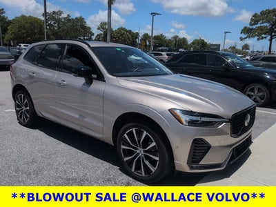 2024 Volvo XC60 B5 Ultimate Dark Theme
