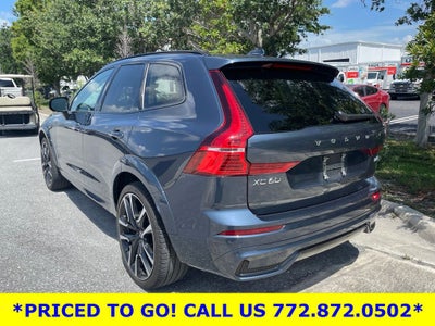2024 Volvo XC60 B5 Ultimate Dark Theme
