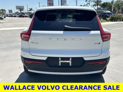 2023 Volvo XC40 B5 Plus Bright Theme