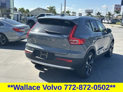 2023 Volvo XC40 B5 Plus Bright Theme