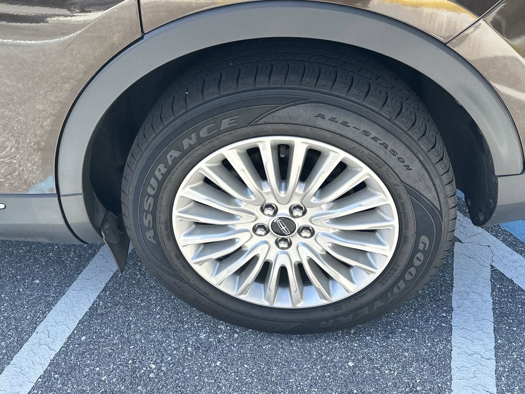 2019 Lincoln Nautilus Standard