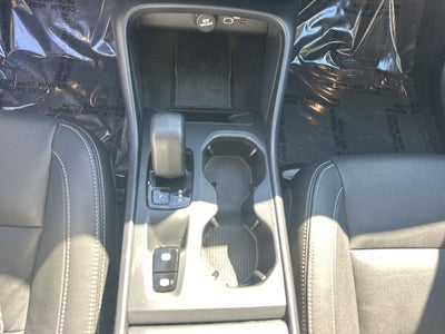 2025 Volvo XC40 B5 Core