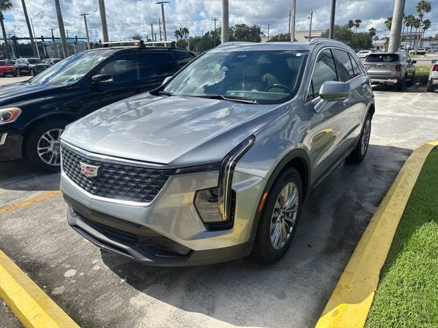 2025 Cadillac XT4 Premium Luxury
