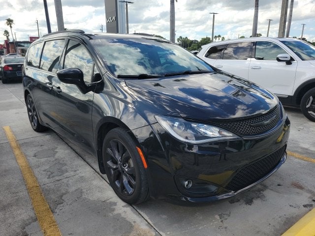 2019 Chrysler Pacifica Touring L Plus