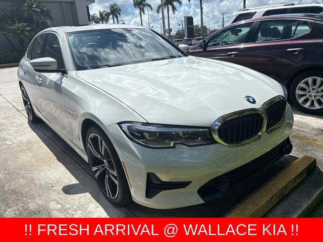 2022 BMW 3 Series 330e iPerformance