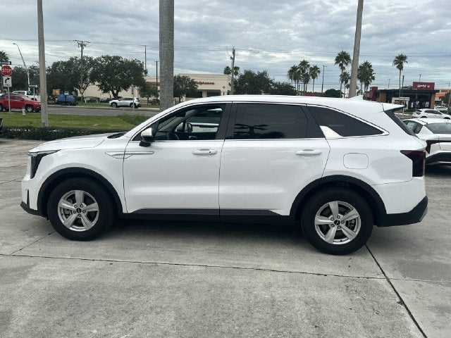 2025 Kia Sorento LX