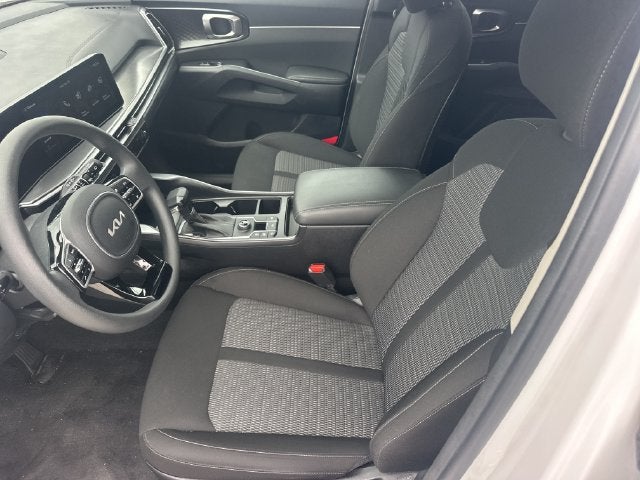 2025 Kia Sorento LX