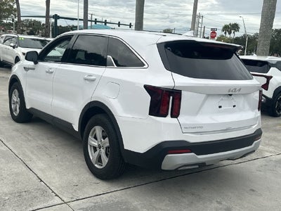 2025 Kia Sorento LX