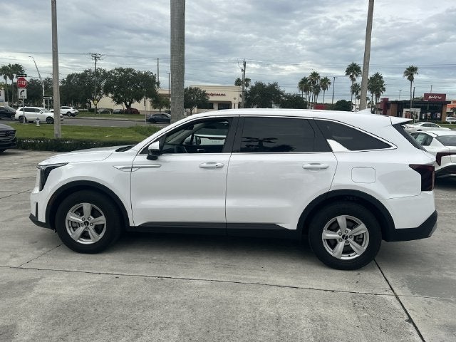 2025 Kia Sorento LX