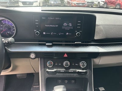2024 Kia Carnival LX Seat Package