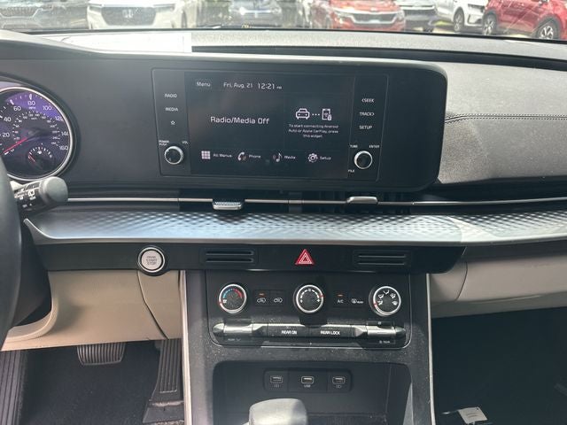 2024 Kia Carnival LX Seat Package