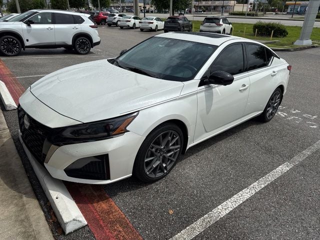 2024 Nissan Altima 2.0 SR