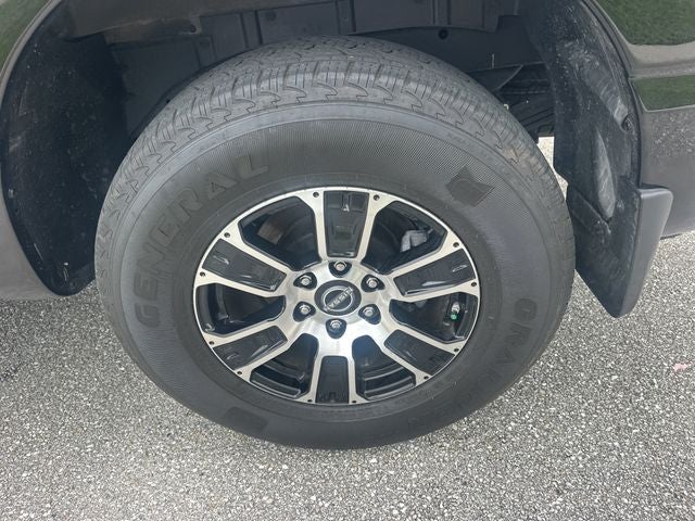 2024 Nissan Titan SV
