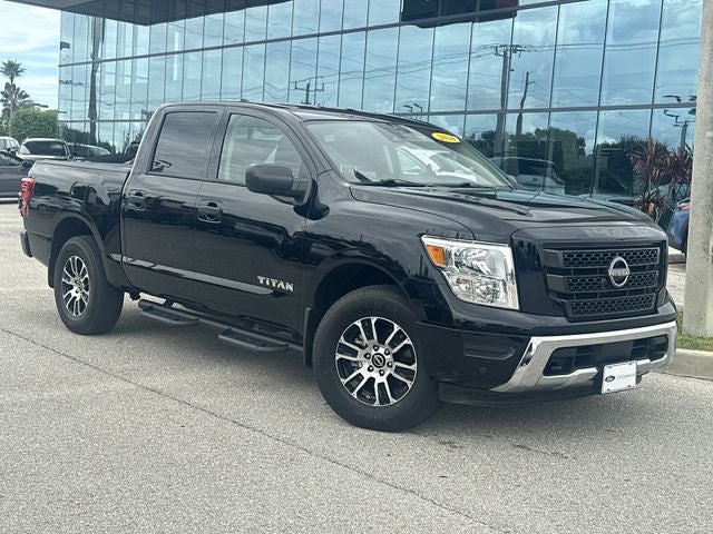 2024 Nissan Titan SV