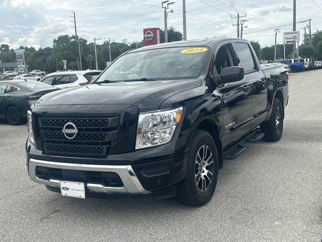 2024 Nissan Titan SV