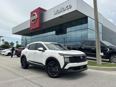 2025 Nissan Kicks SR