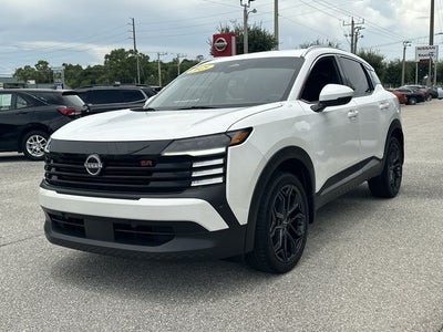 2025 Nissan Kicks SR
