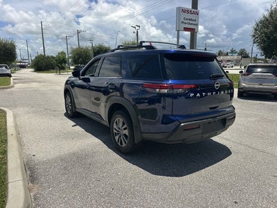 2025 Nissan Pathfinder SV