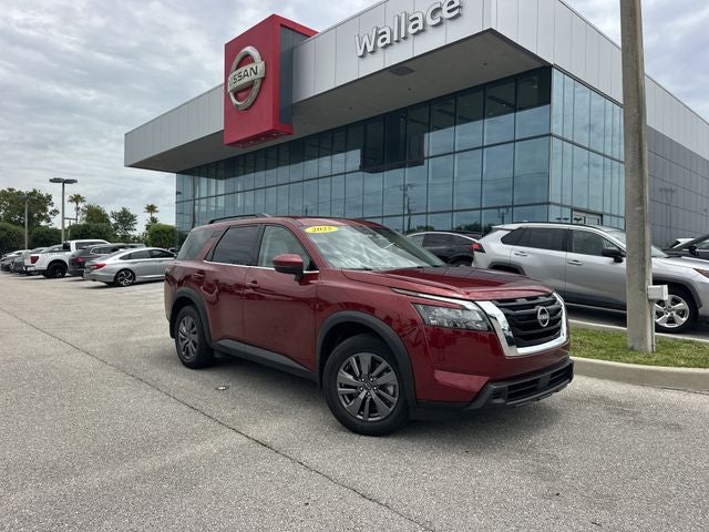 2025 Nissan Pathfinder SV