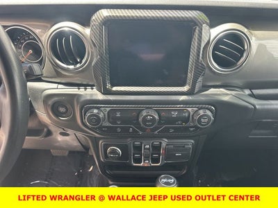 2020 Jeep Wrangler Unlimited Sahara **LIFTED**