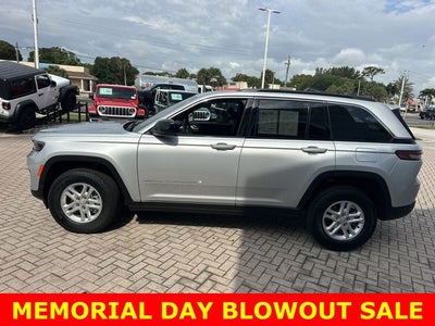 2025 Jeep Grand Cherokee Laredo