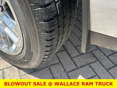 2023 RAM 1500 Laramie w/ Air Suspension