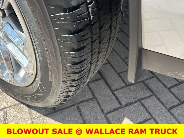 2023 RAM 1500 Laramie w/ Air Suspension