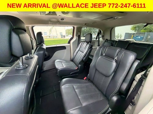 2013 Chrysler Town & Country Touring-L