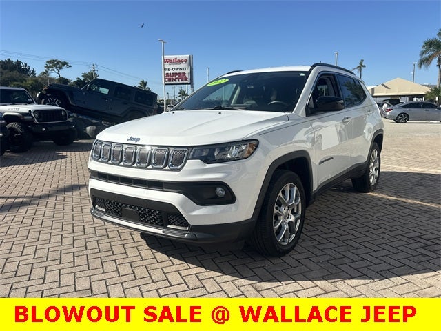 2022 Jeep Compass Latitude Lux