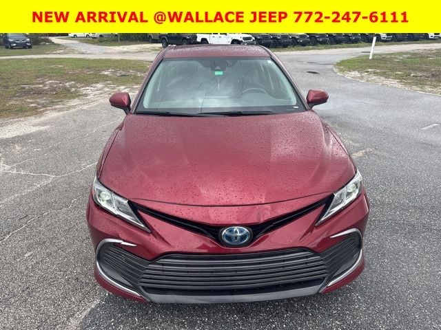 2022 Toyota Camry Hybrid LE