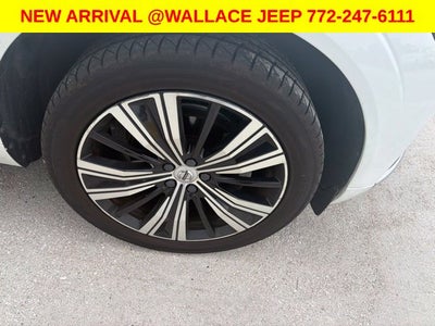 2022 Volvo XC60 B5 Inscription