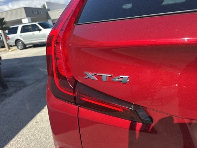 2020 Cadillac XT4 Premium Luxury
