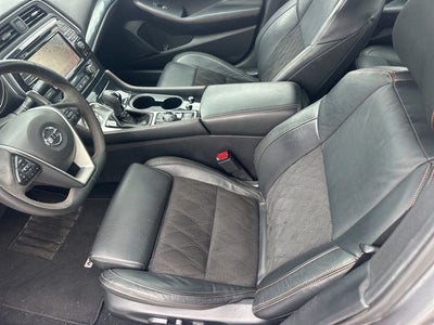 2020 Nissan Maxima SR