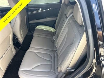 2022 Lincoln Nautilus Standard
