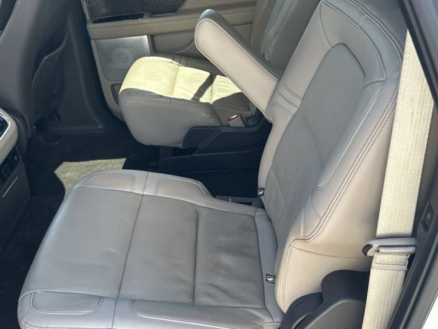 2022 Lincoln Navigator L Reserve